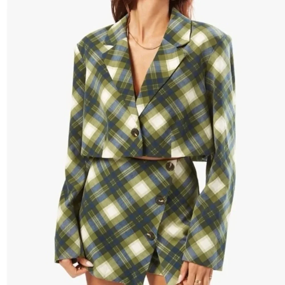 WeWoreWhat 3 Piece Suit Set Size L Cropped Blazer Skort Wrap Top Green Plaid